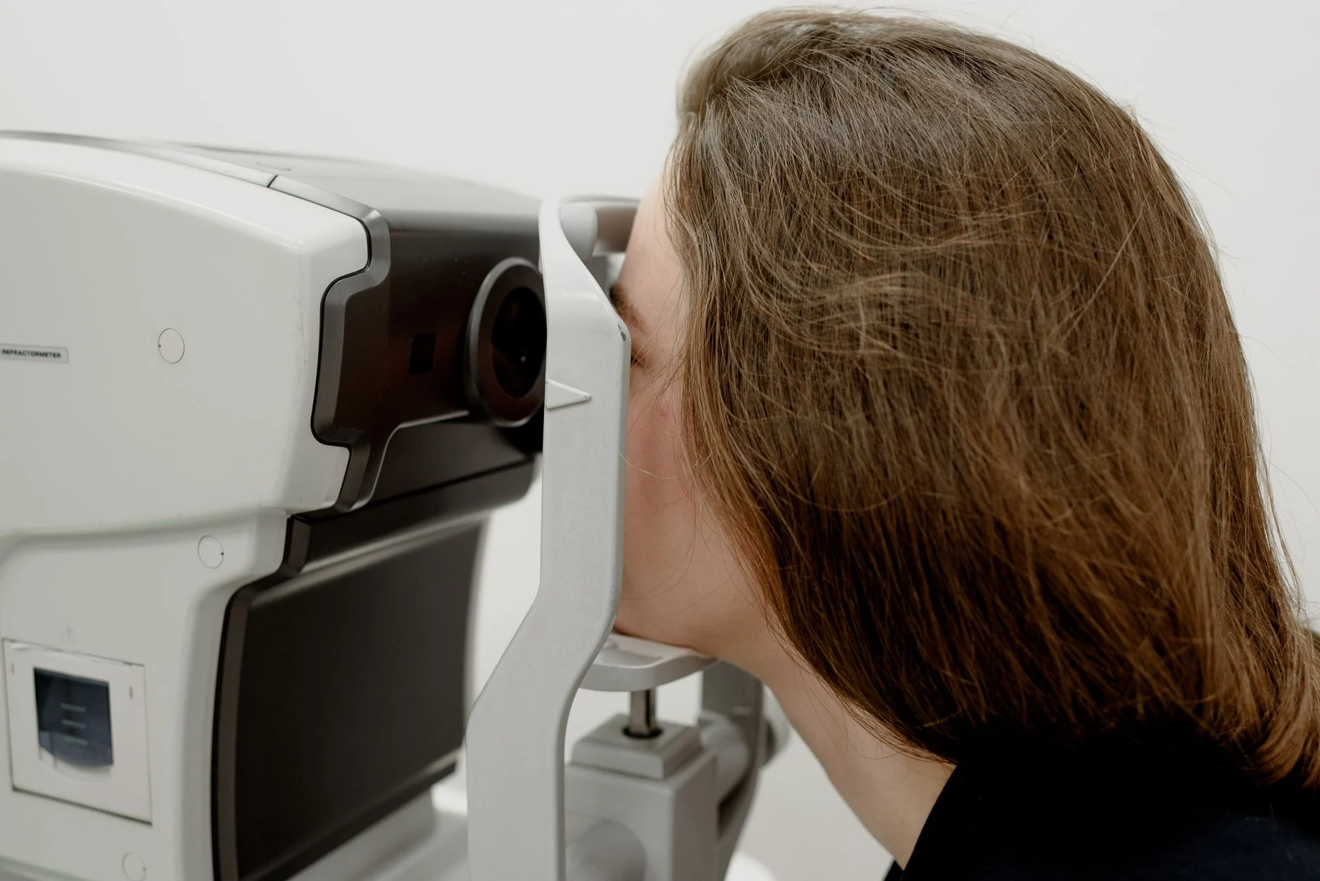An eye exam confirms whether cataracts are the cause of light sensitivity